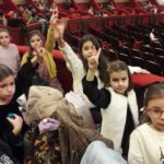 Eveniment - copii la cinema de Ziua Mondiala a ONG-urilor